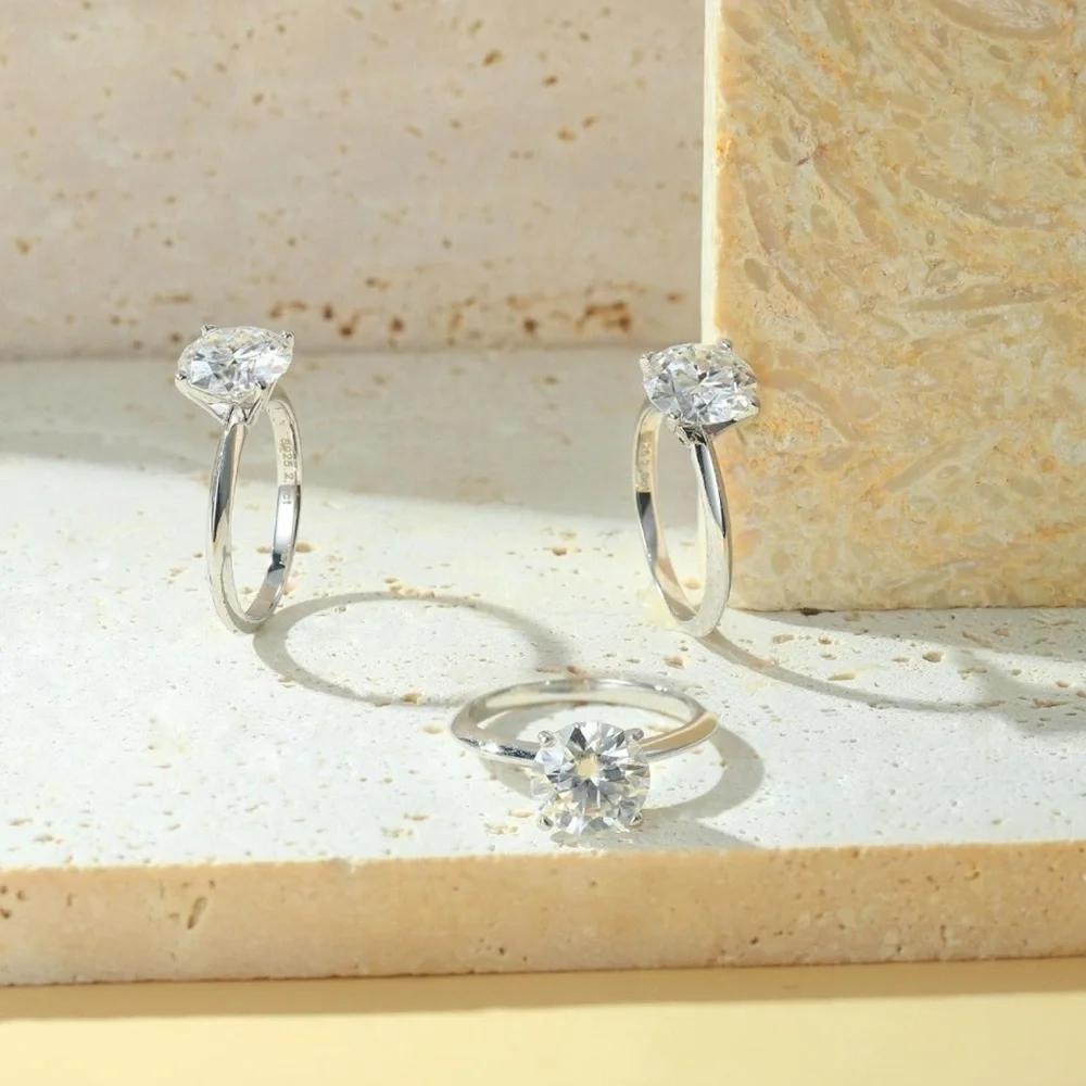Moissanite Rings for‎ Women, 2CT VVS1 Clarity Rings 14K White Gold Vermeil…